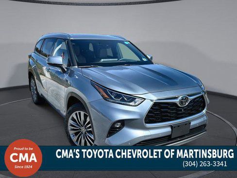 Certified 2020 Toyota Highlander Platinum image 1