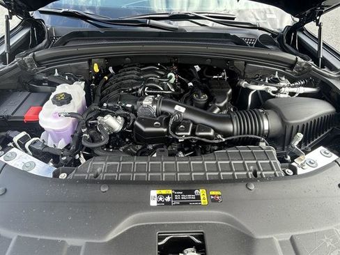 New 2025 Jeep Grand Cherokee Altitude image 23