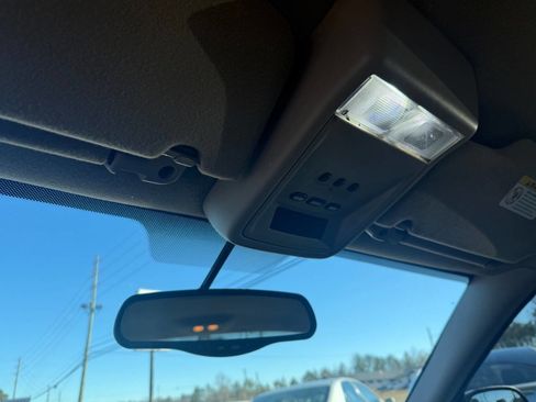 Used 2004 Mercury Grand Marquis LS image 21