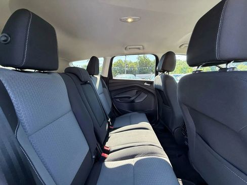 Used 2017 Ford Escape SE image 53