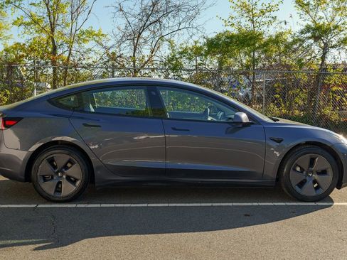 Used 2023 Tesla Model 3 Standard Range RWD image 8