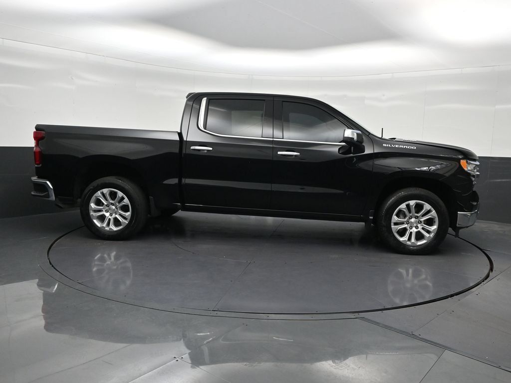Used 2023 Chevrolet Silverado 1500 LTZ RWD image 7