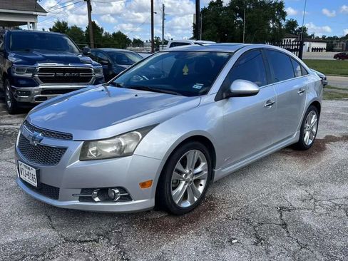 Used 2014 Chevrolet Cruze LTZ w/ RS Package FWD image 3