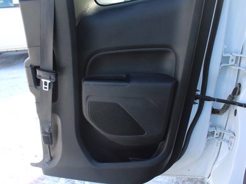 Used 2018 Chevrolet Colorado W/T image 5