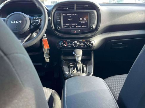 Used 2024 Kia Soul LX w/ Option Group 015 image 3