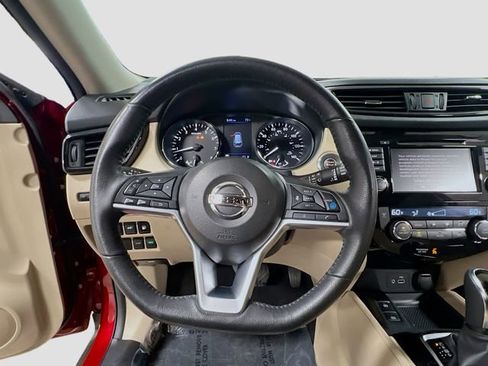 Used 2019 Nissan Rogue SL image 11