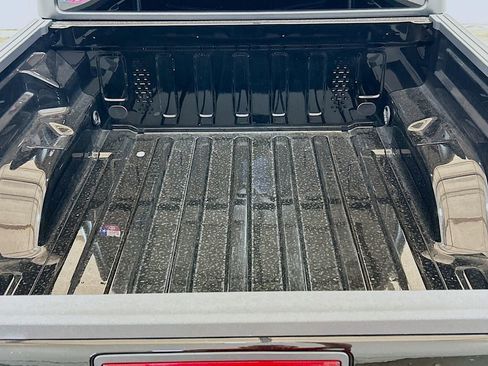 Used 2023 Jeep Gladiator Rubicon w/ Trailer Tow Package AWD/4WD image 23