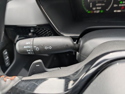 Used 2025 Honda CR-V Sport Touring image 28