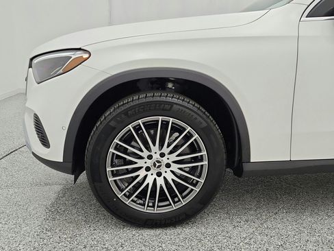 Certified 2026 Mercedes-Benz GLC 300 image 17