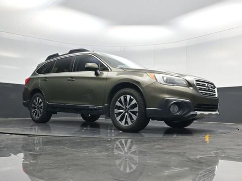 Used 2015 Subaru Outback 3.6R Limited image 50