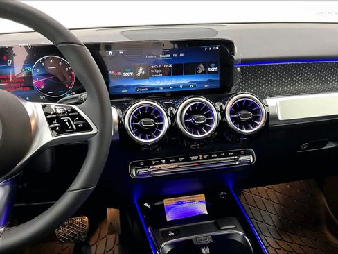 New 2026 Mercedes-Benz GLB 250 GLB 250 image 6