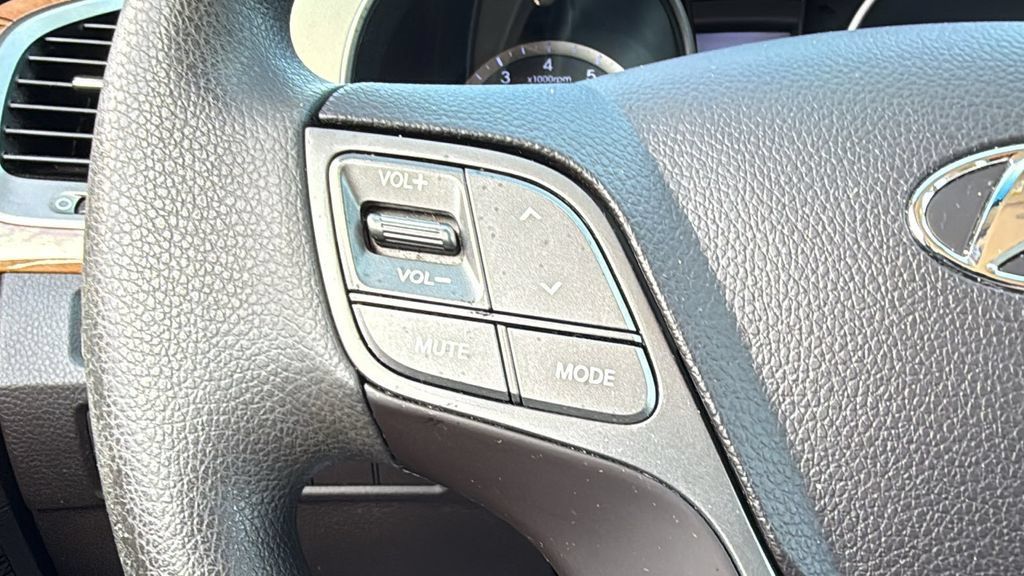 Used 2015 Hyundai Santa Fe Sport w/ Option Group 02 FWD image 29
