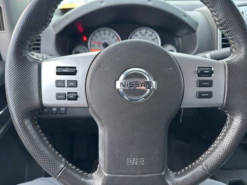 Used 2015 Nissan Frontier PRO-4X w/ Pro-4x Luxury Package image 16