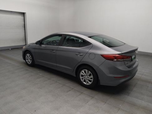 Used 2018 Hyundai Elantra SE FWD image 3