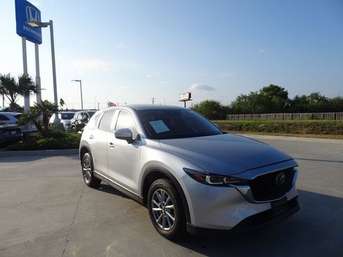 Used 2022 MAZDA CX-5 AWD 2.5 S w/ Preferred Package image 3
