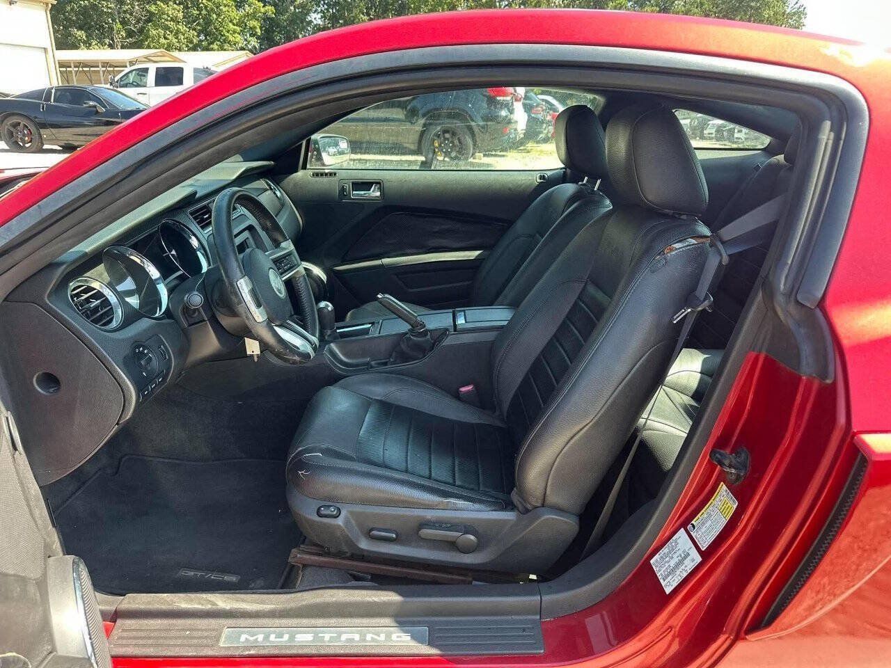 Used 2011 Ford Mustang GT Premium w/ 402A Rapid Spec Order Code RWD image 26