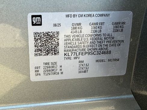 Used 2025 Chevrolet Trax LS w/ LS Convenience Package FWD image 23