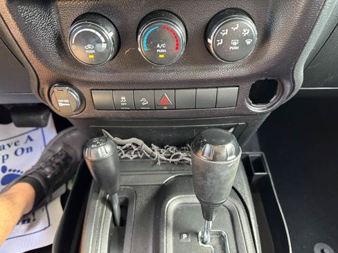 Used 2015 Jeep Wrangler 4WD Sport image 35