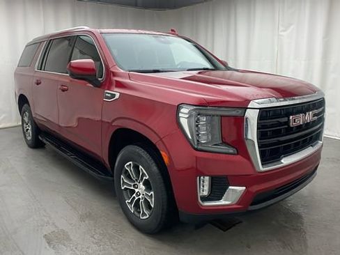Certified 2023 GMC Yukon XL SLE w/ Gmc Pro Safety Plus Package image 2