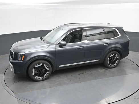 Used 2023 Kia Telluride EX AWD/4WD image 36