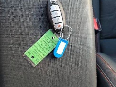 Certified 2024 Nissan Frontier PRO-4X w/ Pro Convenience Package image 16