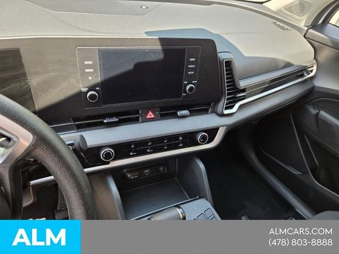 Used 2025 Kia Sportage LX FWD image 29