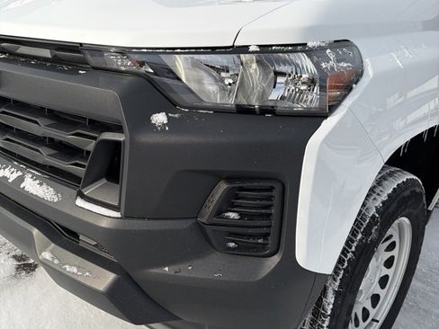 Used 2025 Chevrolet Colorado W/T w/ Advanced Trailering Package image 9