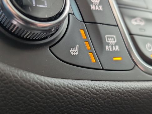 Used 2024 Chevrolet Equinox RS w/ LPO, Floor Liner Package image 4