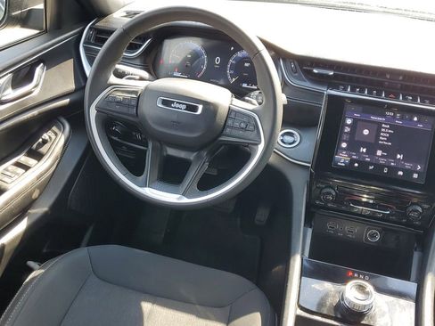Used 2024 Jeep Grand Cherokee L Laredo AWD/4WD image 13