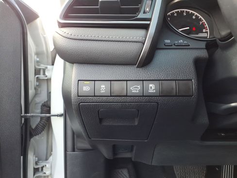 Certified 2023 Toyota Camry SE AWD/4WD image 14