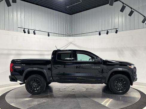 Used 2024 Chevrolet Colorado Trail Boss w/ Advanced Trailering Package AWD/4WD image 10