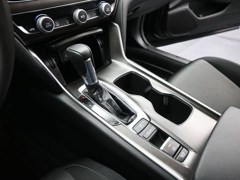 Used 2022 Honda Accord LX image 13