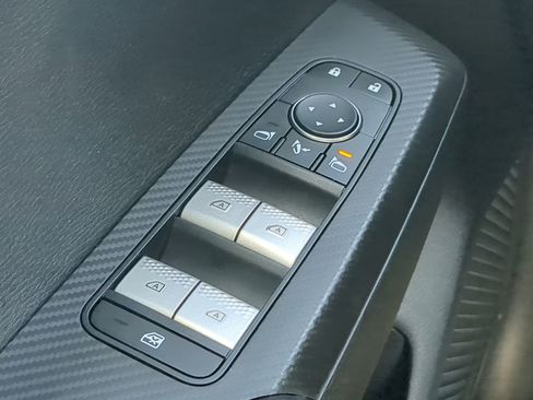 Used 2024 Mitsubishi Outlander SE Black Edition image 26