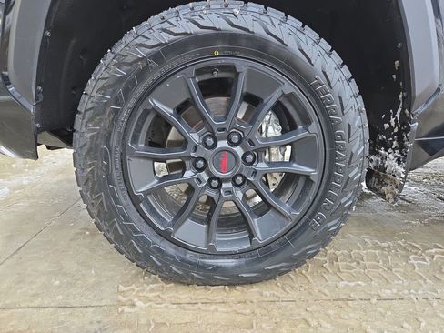 Used 2024 Toyota Tundra Limited image 10