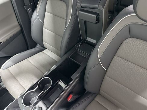 New 2026 Chevrolet Equinox LT w/ Convenience Package II image 36