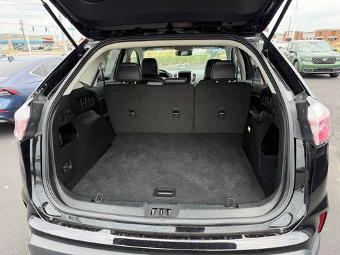 Used 2024 Ford Edge SEL image 12