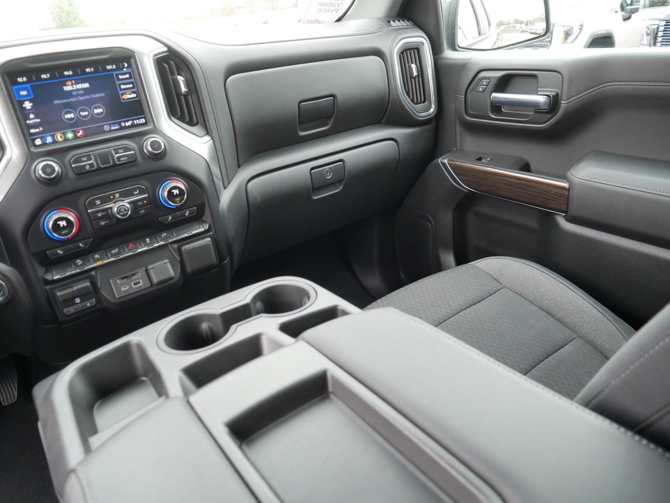 Used 2020 Chevrolet Silverado 1500 LT w/ All-Star Edition AWD/4WD image 11