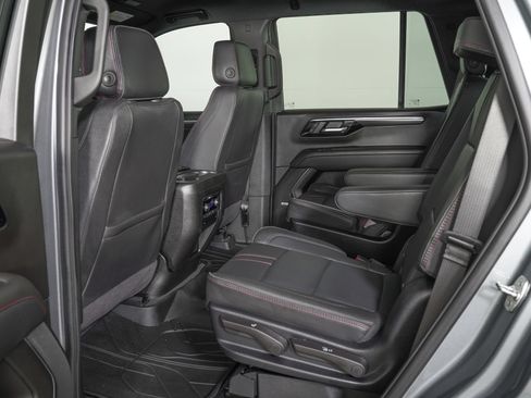 Used 2026 Chevrolet Tahoe RST w/ RST Performance Edition AWD/4WD image 16