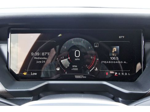 Used 2025 GMC Acadia Denali FWD image 17