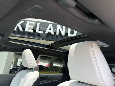 Used 2025 Lexus RX 350 w/ Convenience Package AWD/4WD image 22