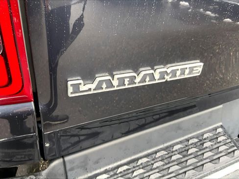 Used 2019 RAM 1500 Laramie image 29