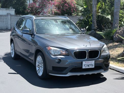 Used 2015 BMW X1 sDrive28i w/ Ultimate Package RWD image 4