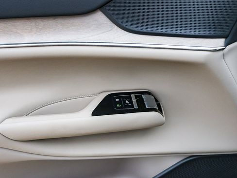 New 2026 Volvo EX90 Plus image 30