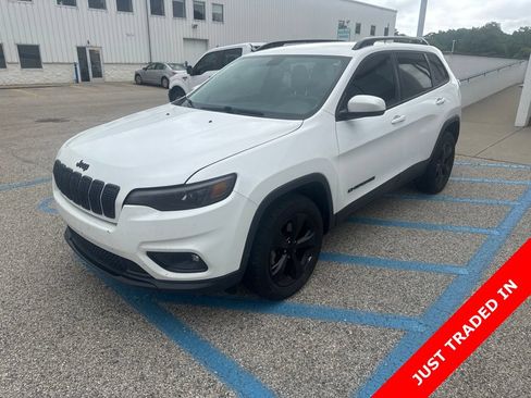 Used 2019 Jeep Cherokee Latitude Plus AWD/4WD image 1