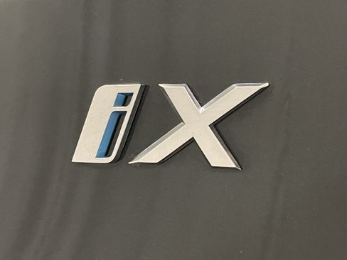 Used 2024 BMW iX xDrive50 w/ Sport Package AWD/4WD image 24