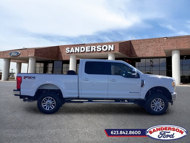 Used 2017 Ford F250 Lariat w/ Lariat Value Package AWD/4WD image 2