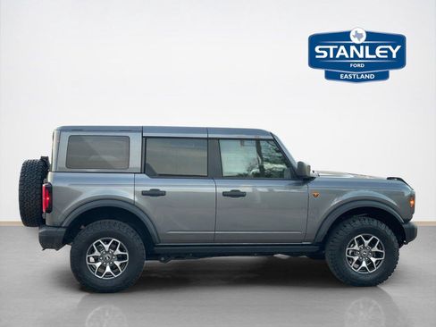 Used 2025 Ford Bronco Badlands AWD/4WD image 9