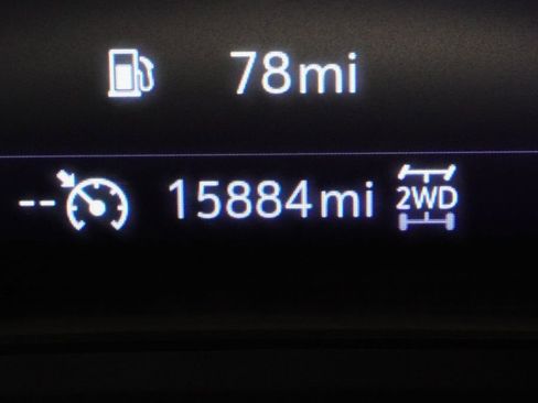 Used 2023 Buick Envision Preferred AWD/4WD image 9