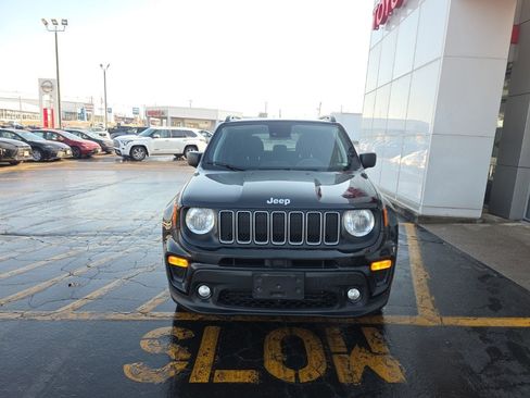 Used 2022 Jeep Renegade Latitude image 10