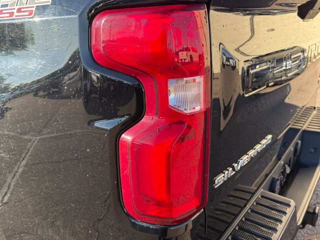 Used 2019 Chevrolet Silverado 1500 LT Trail Boss AWD/4WD image 13